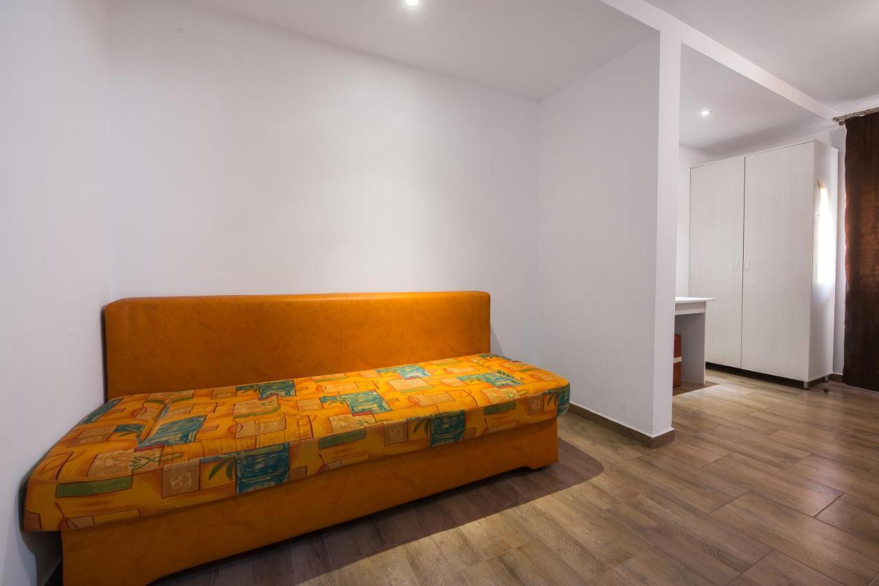Casa 4 Odai Otel Douăzeci şi Trei August Dış mekan fotoğraf